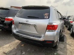 Toyota Highlander 2012 Silver