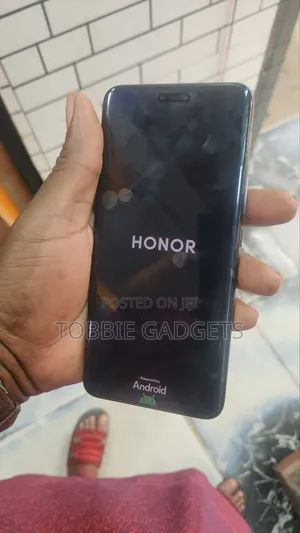 Photo - Honor Magic6 Pro 1 TB Black