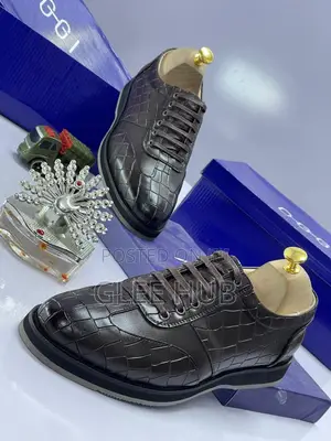 OGGI Laced Shoes