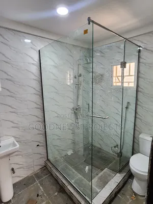 Silver Frameless Glass Cubicle
