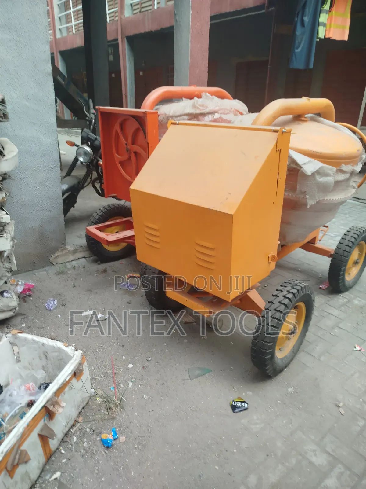 Concrete Mixer Machine.