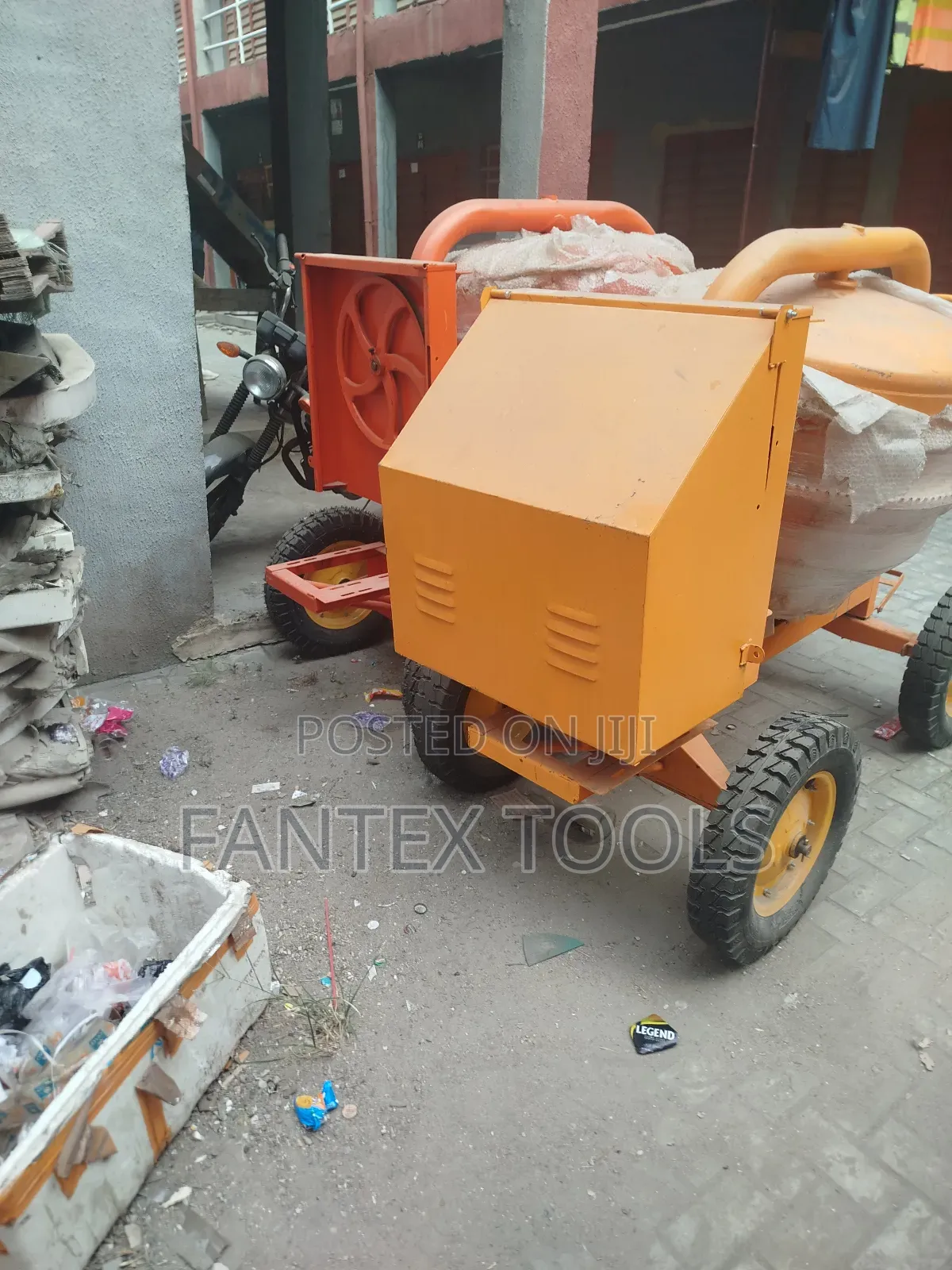 Concrete Mixer Machine.