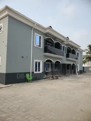 3bdrm Block of Flats in Lakowe for rent