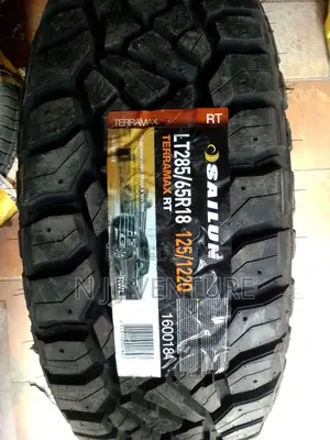 285 65 18 Original Tire