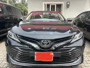 Toyota Camry 2020 Black