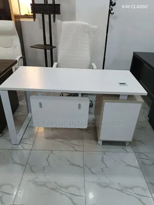1.4 Mt Office Table White And Swivel Chair