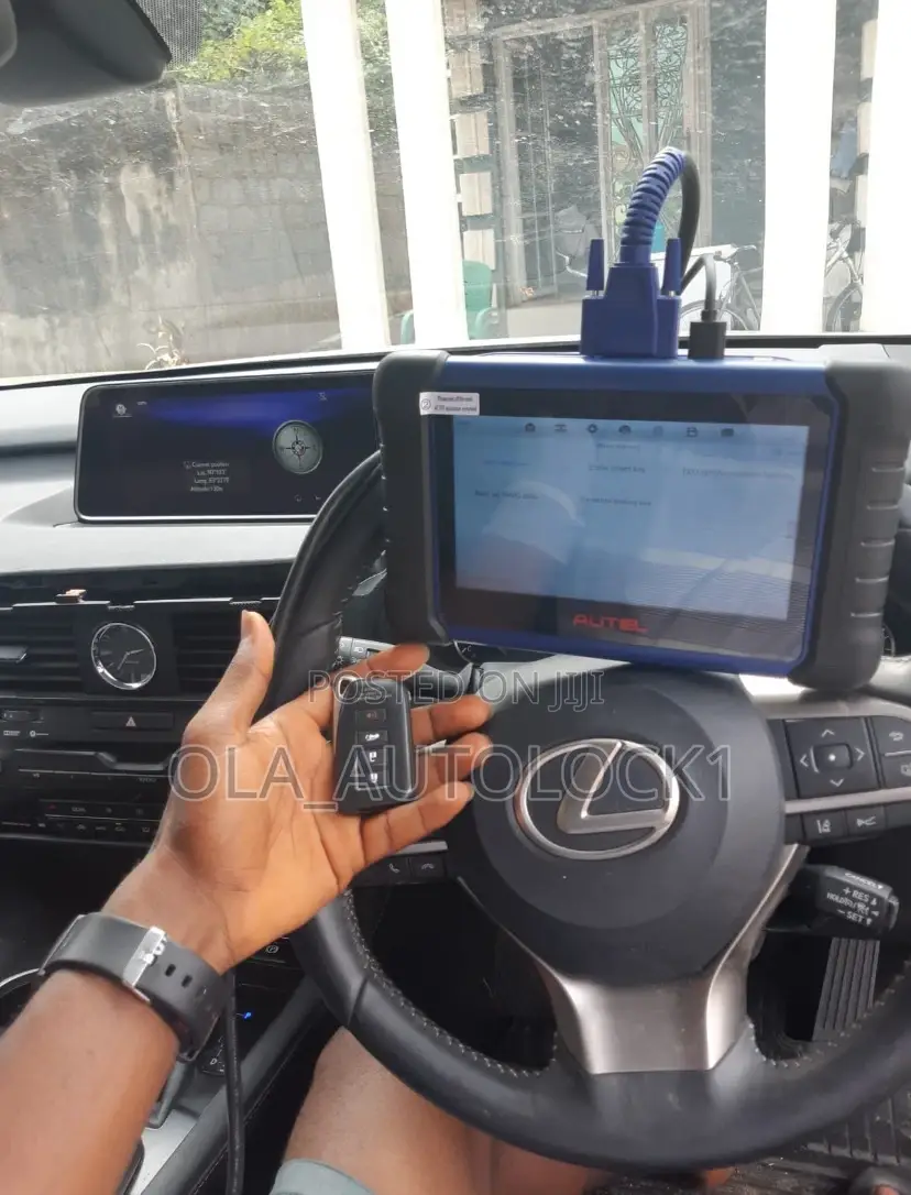 Ola_Auto Locksmith Security Services: Car Key Programming Services