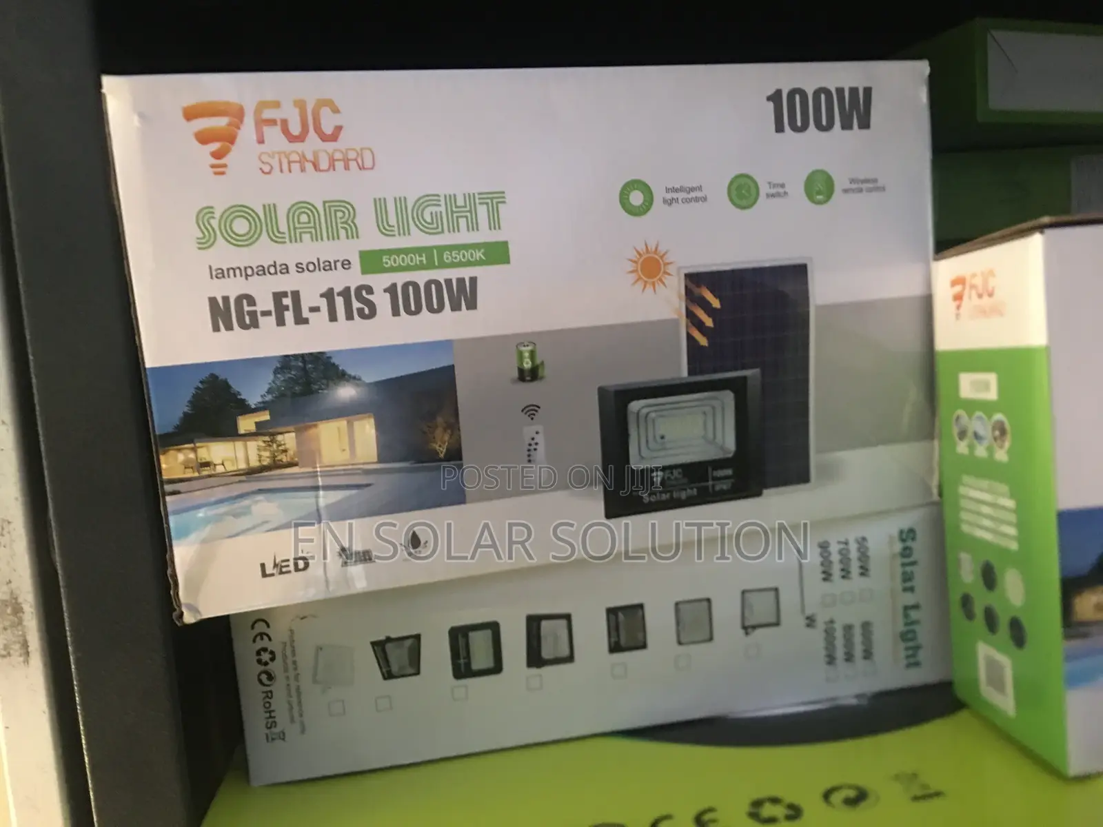 100watts Solar Street Lights Available Now
