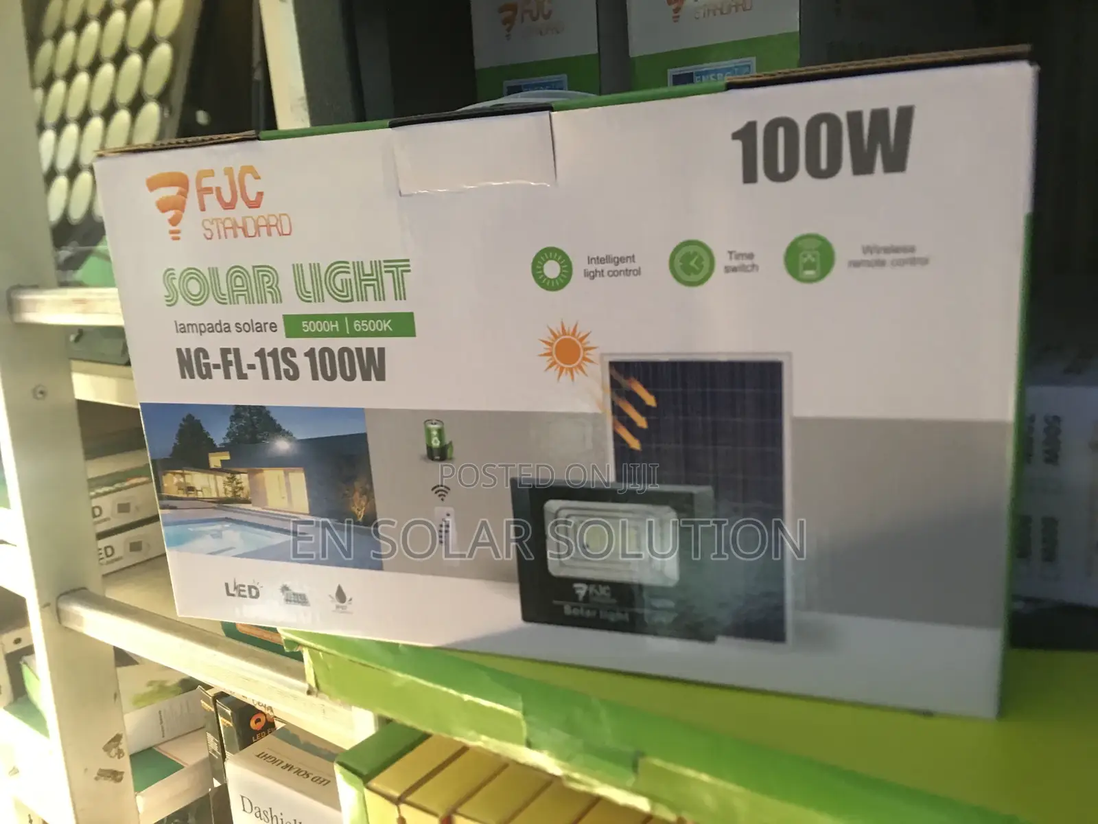 100watts Solar Street Lights Available Now