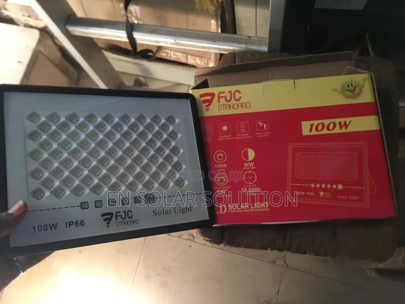 100watts Solar Street Lights Available Now