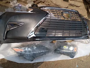 Complete Front Bumper and Headlamp for Lexus Es350 2018