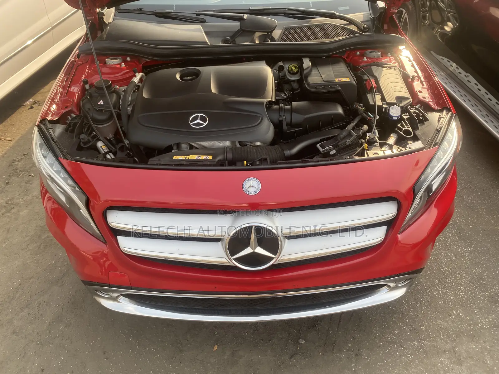 Mercedes-Benz GLA 250 2015 Red