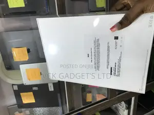 New Apple iPad 10.2 (2021) 256 GB Gray