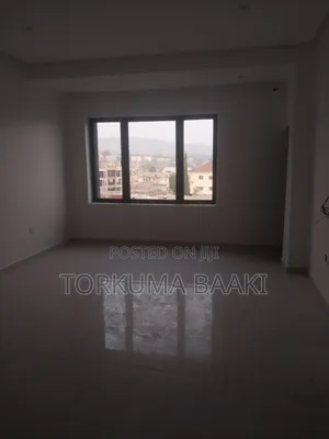 4bdrm Townhouse / Terrace in Life Camp for rent