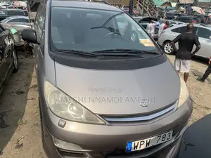 Toyota Previa Automatic 2005 Gray