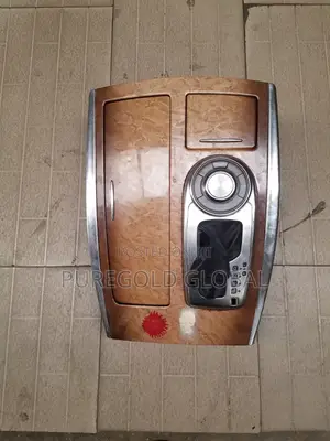 Nissan Centre Console