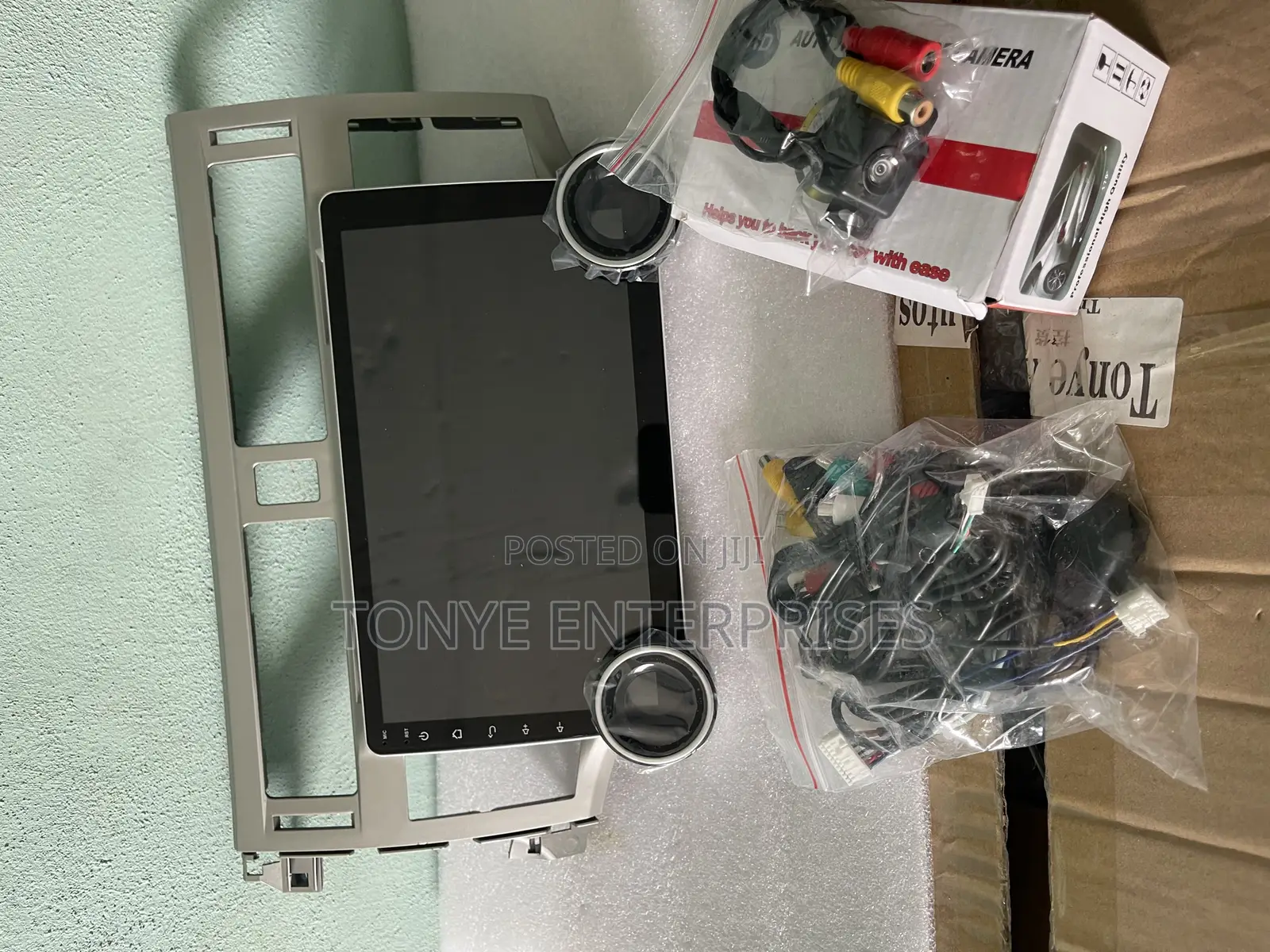 Toyota Avalon Multimedia Player