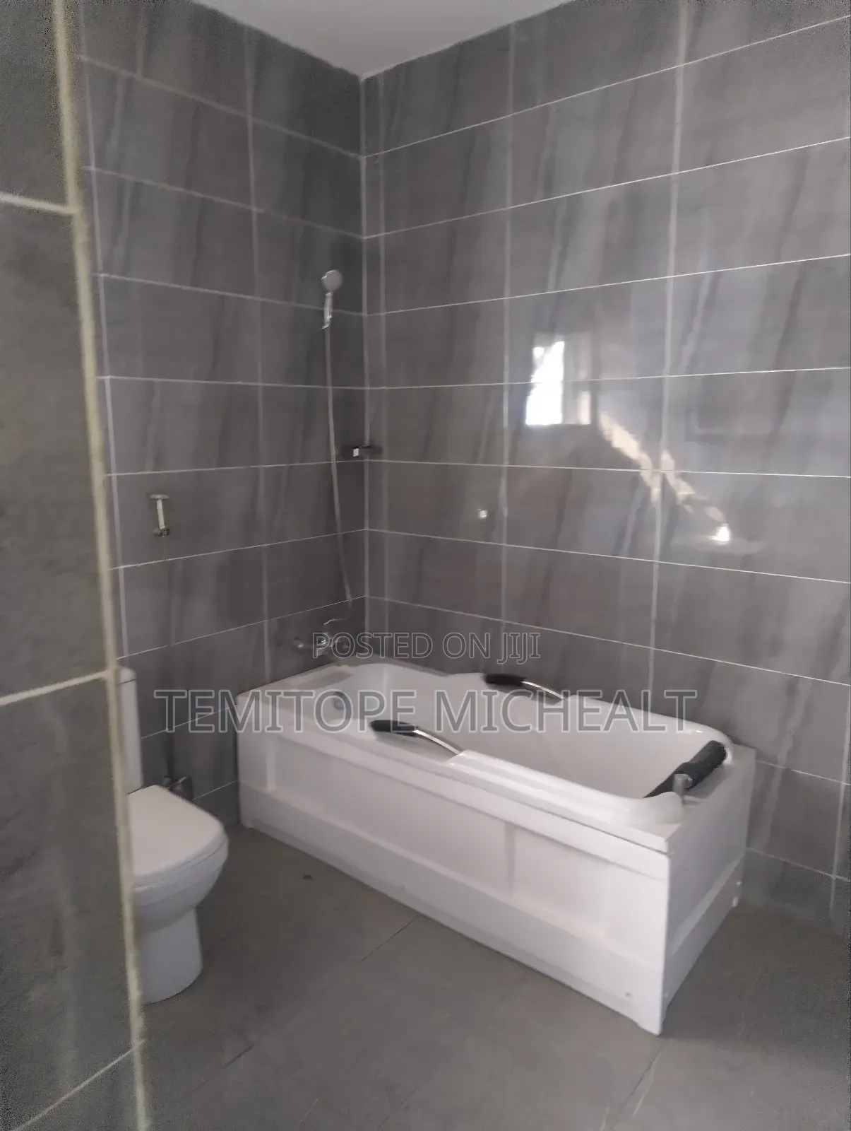 5bdrm Duplex in Gusape Main, Guzape District for rent