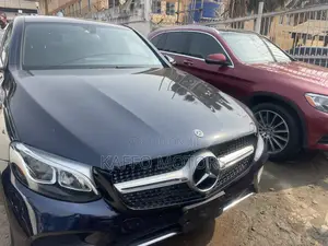 Mercedes-Benz GLC-Class 2018 Blue