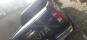 Automatic Rolling Boot Cover for Toyota Hilux Truck