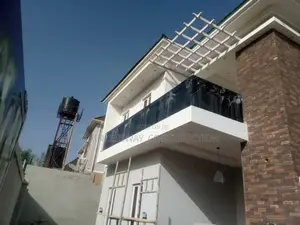 Black Glass Balcony Handrails