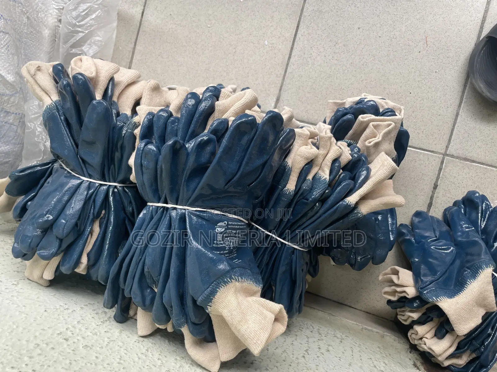 Rubber Coated Handglove