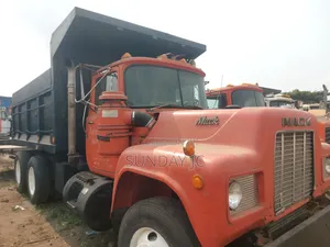Clean 24valve R Model MACK Ten Tyres Dump Truck Superb Engi