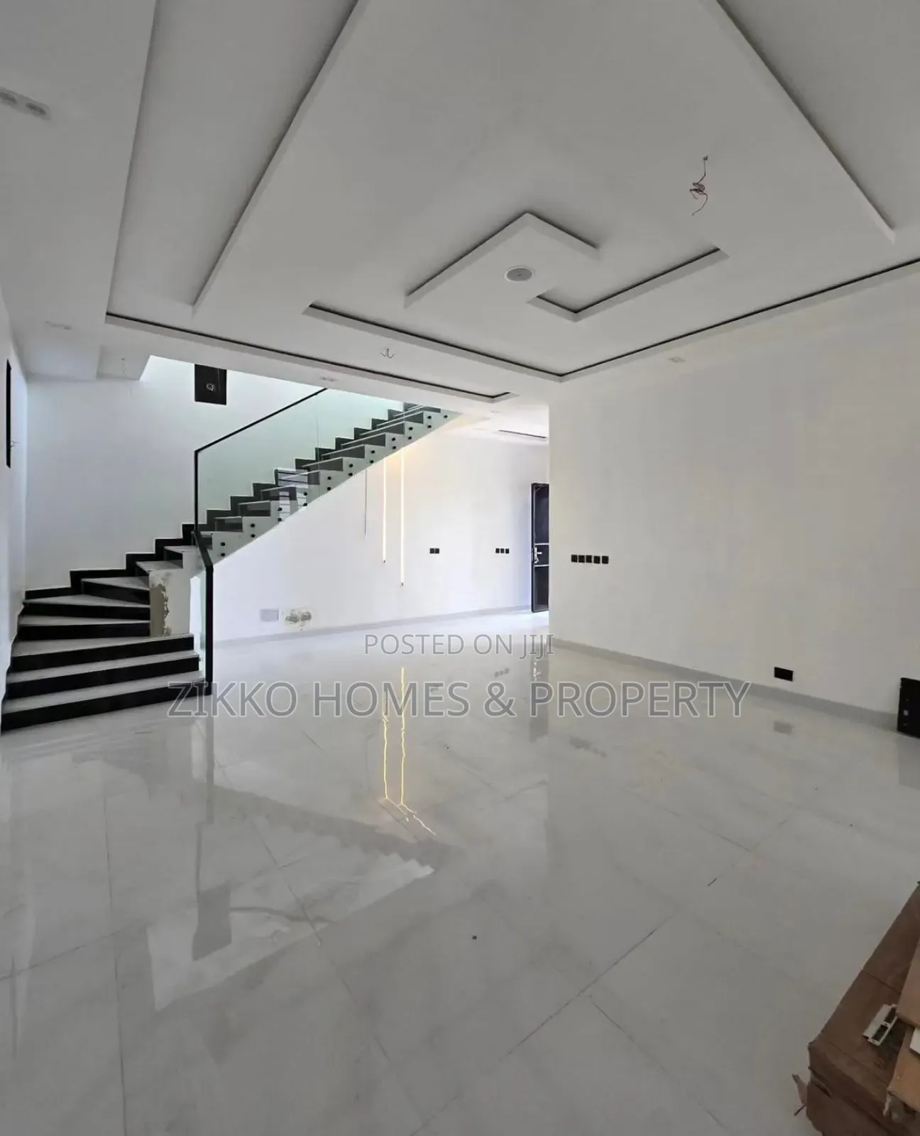4bdrm Duplex in Ajah for sale