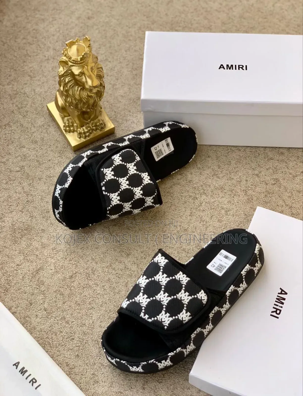Comfy Amiri Designers Slides