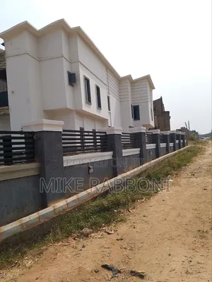 6bdrm Duplex in Diamond Estate, Enugu for sale