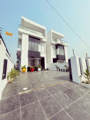 5bdrm Duplex in Idado for sale
