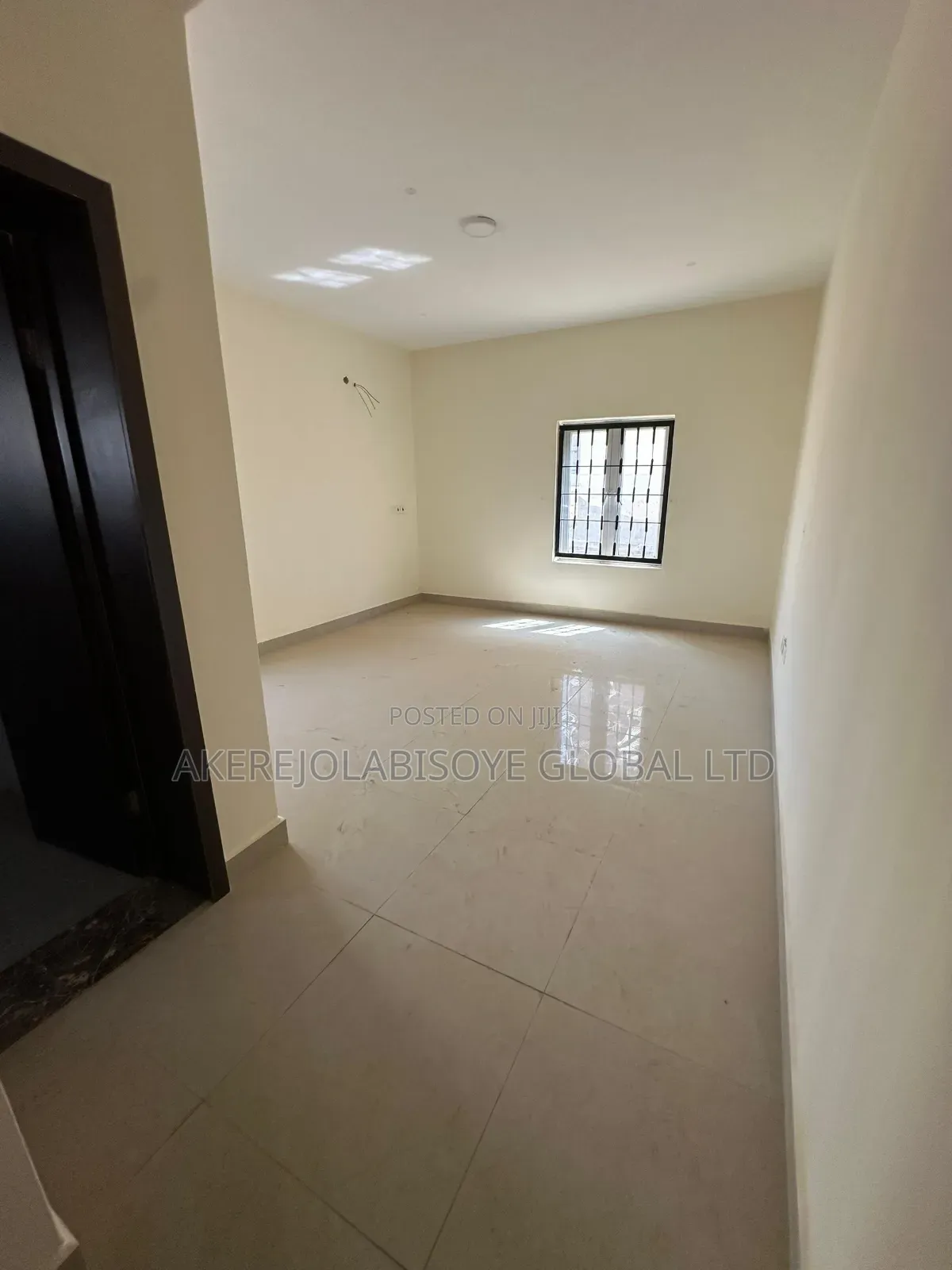 3bdrm Block of Flats in Jahi for rent