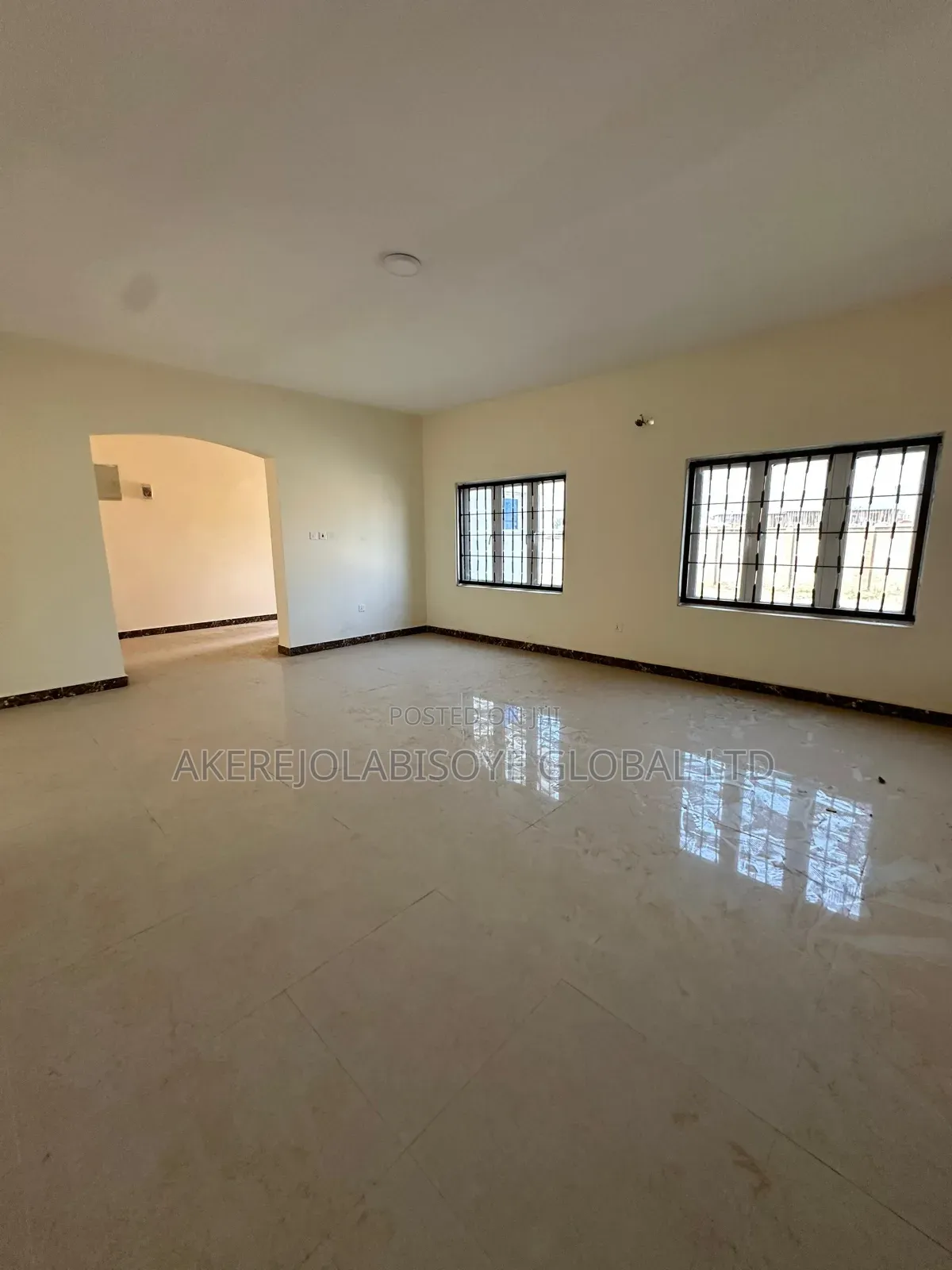 3bdrm Block of Flats in Jahi for rent