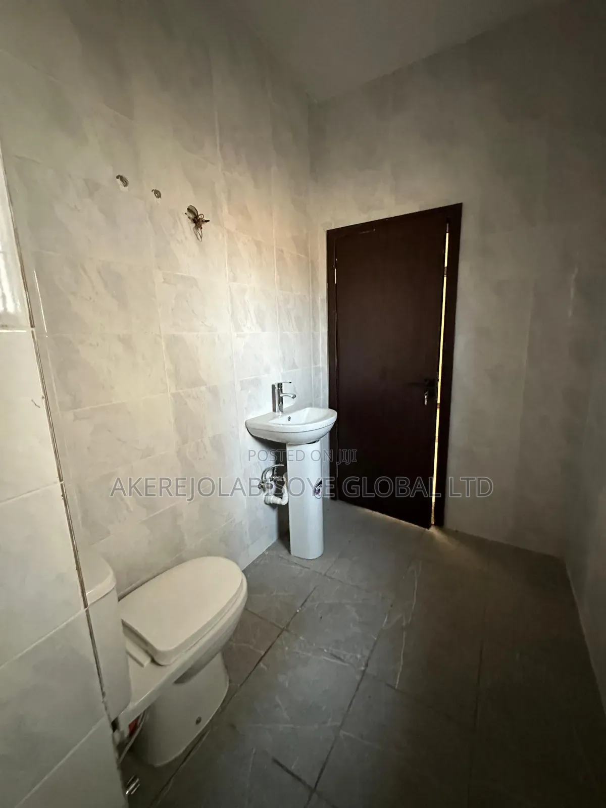 3bdrm Block of Flats in Jahi for rent