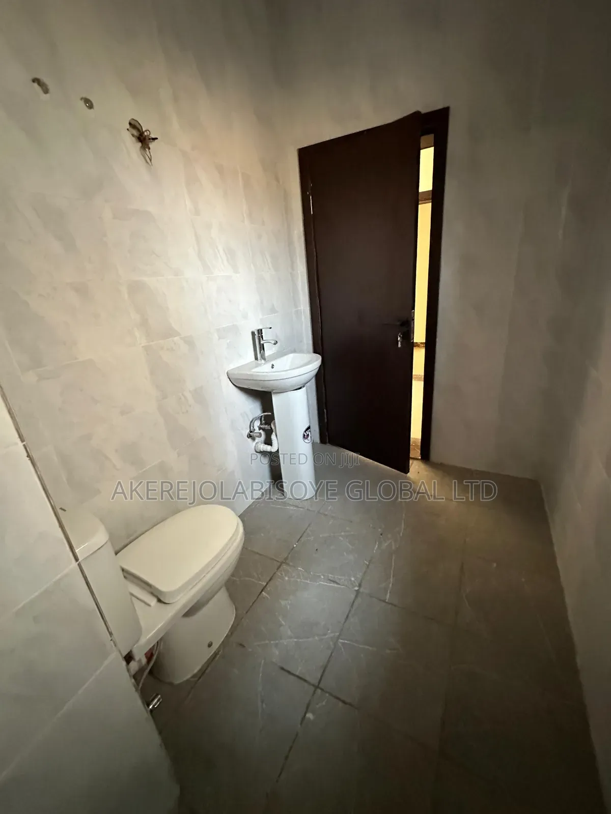 3bdrm Block of Flats in Jahi for rent