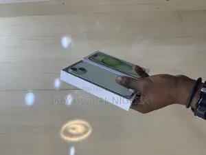 Apple iPhone 15 128 GB Green