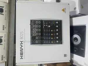 Behringer XENYX 802S Premium Analog 8-Input Mixer With USB