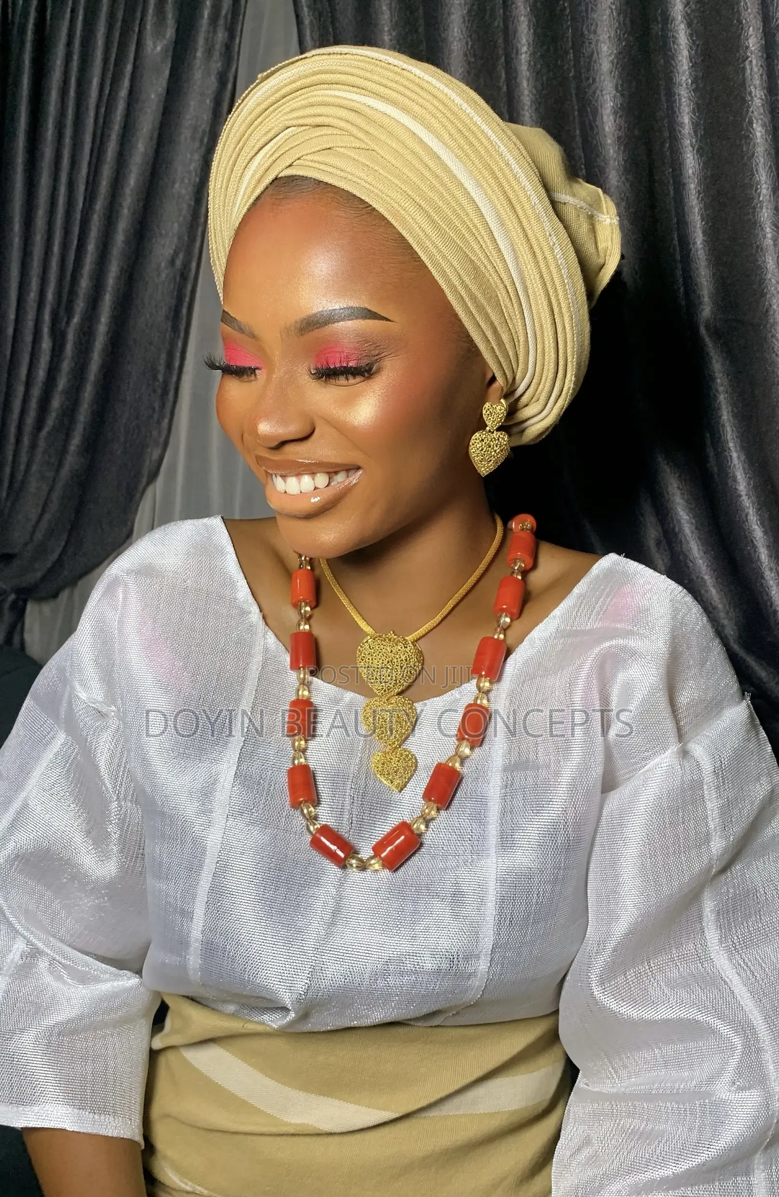 Pro Makeup Artist