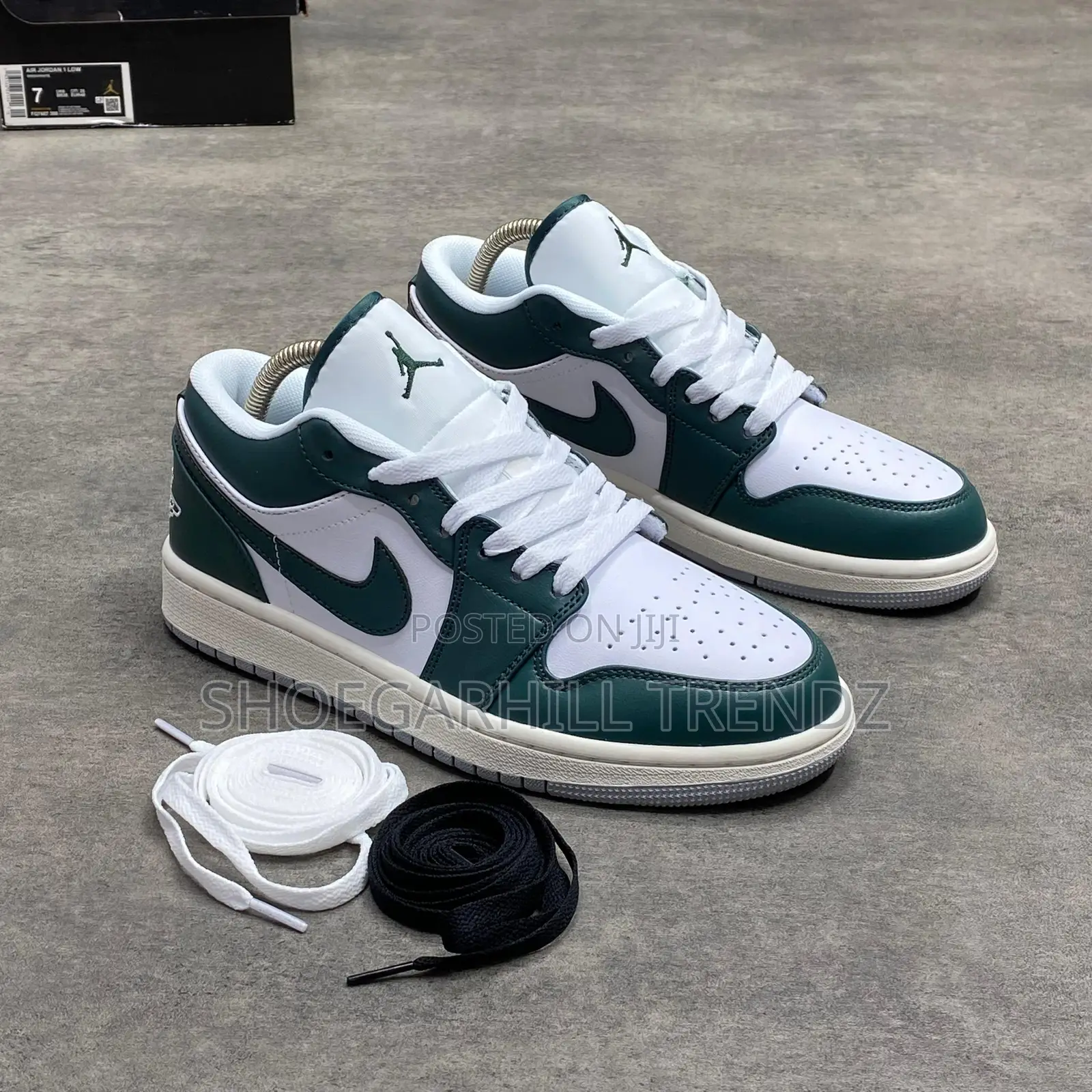 Jordan 1 Low SE