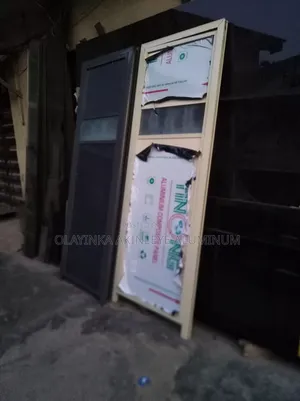 Alluminium Toilet Door