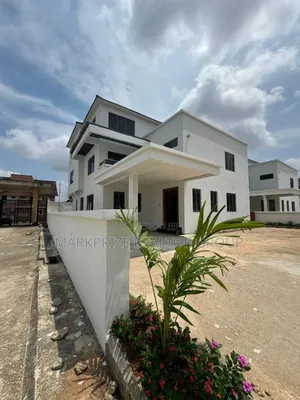 5bdrm Duplex in Ikeja Gra Lagos for sale