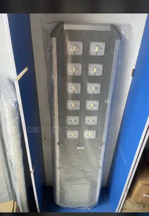 12 Eyes All-in-one Industrial Solar Street Light Presently