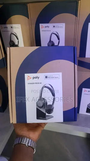 Polycom Poly Voyager Focus Uc Bluetooth Headset With Stand