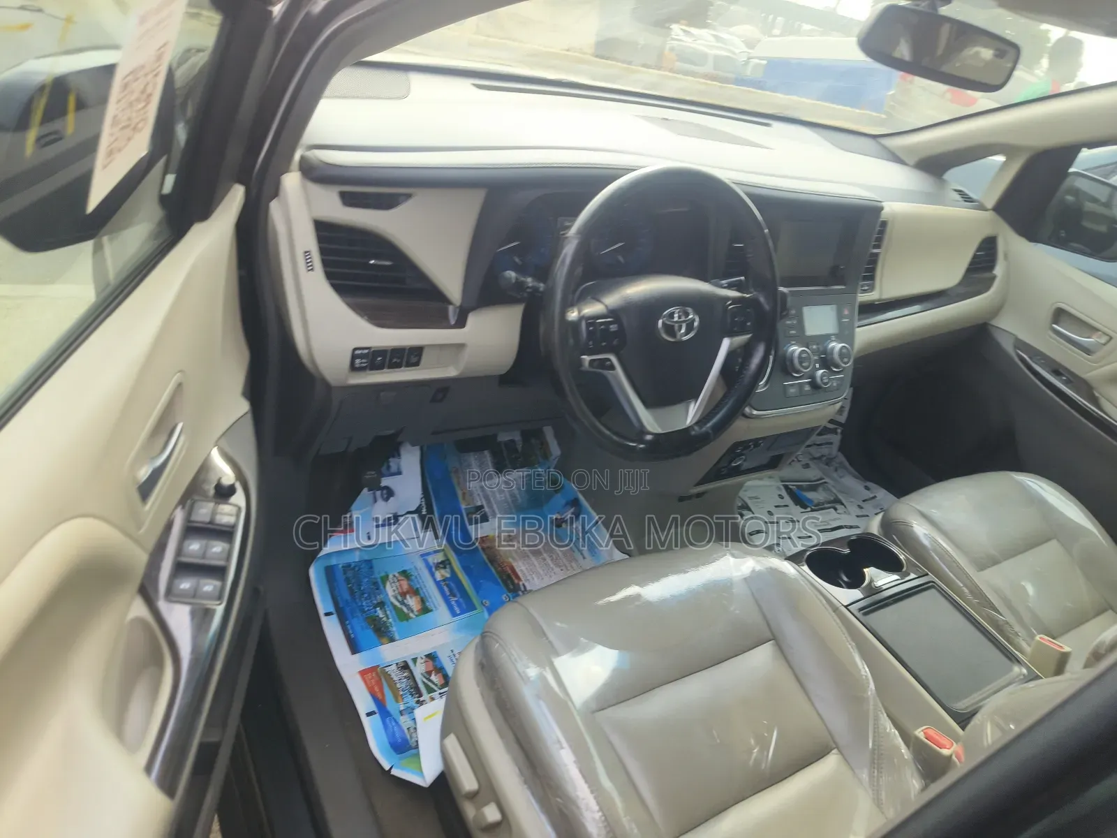 Toyota Sienna 2016 Black