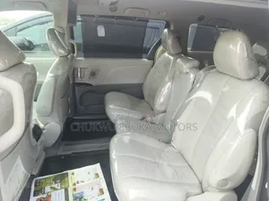 Toyota Sienna XLE 8 Passenger 2012 Blue