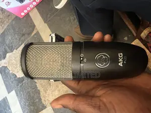 AKG P420 Studio Microphone