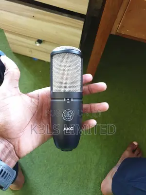 AKG P420 Studio Microphone
