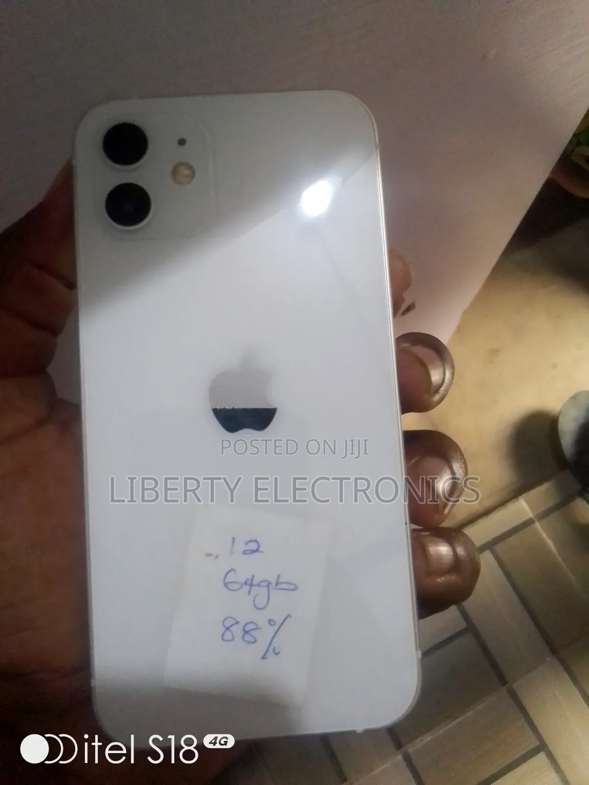 Apple iPhone 12 64 GB White