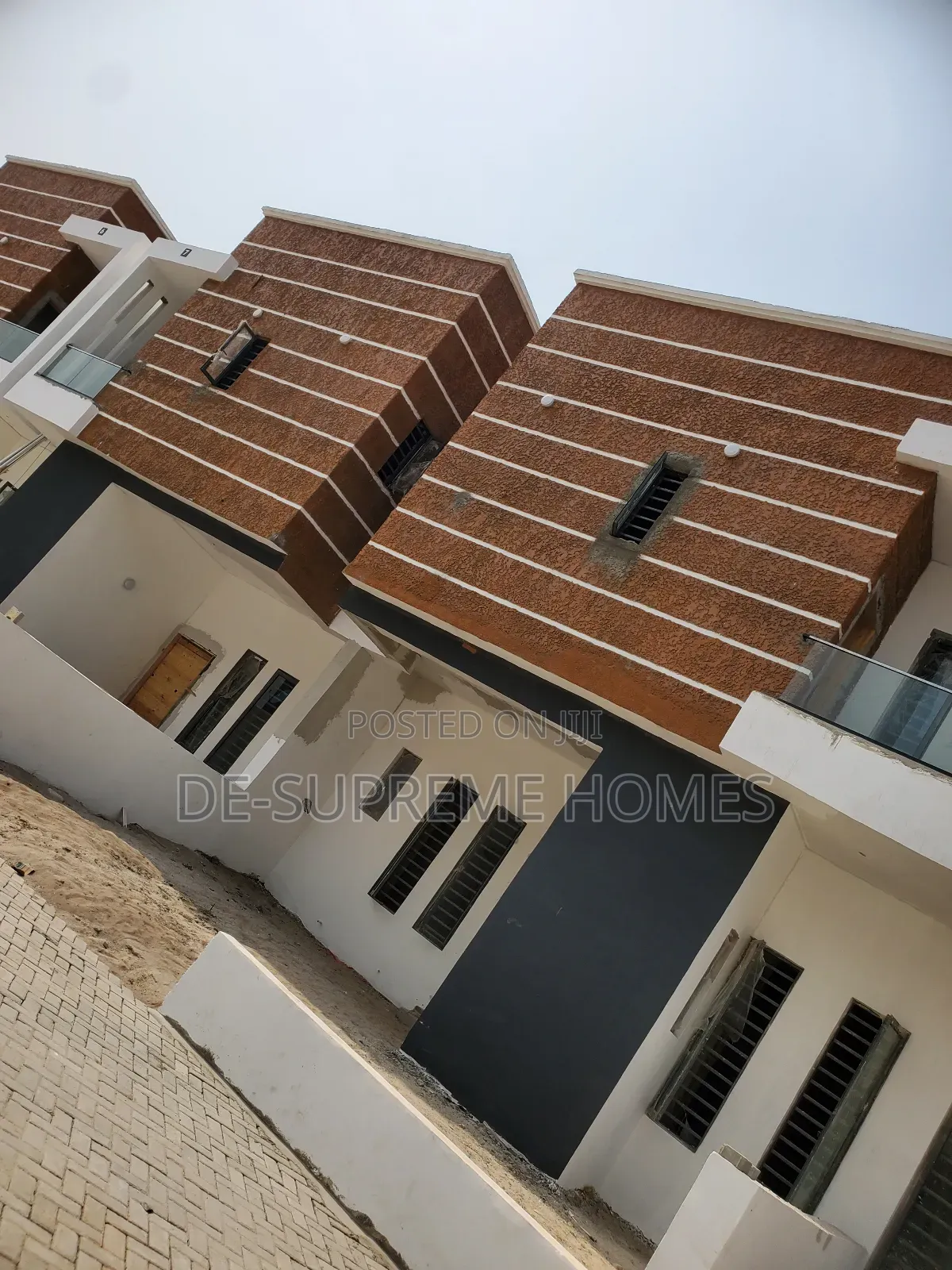 4bdrm Duplex in Bogije for sale