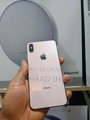 Apple iPhone XS Max 64 GB Gold
